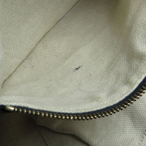 Gucci Interlocking GG Tote Bag Calfskin Leather - Picture 8 of 10